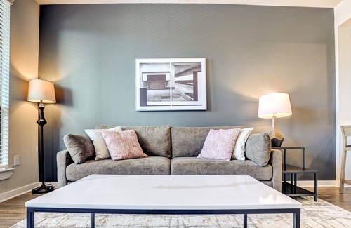 Rosenberg Apartamento | Modern Apartment in Prime Location (ID7144X06)