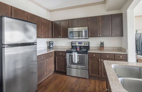 Richmond Apartamento | Modern Apartment in Prime Location (ID1192X865)