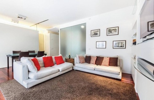 Varesine Apartamento | Modern Apartment in Porta Nuova, Milan