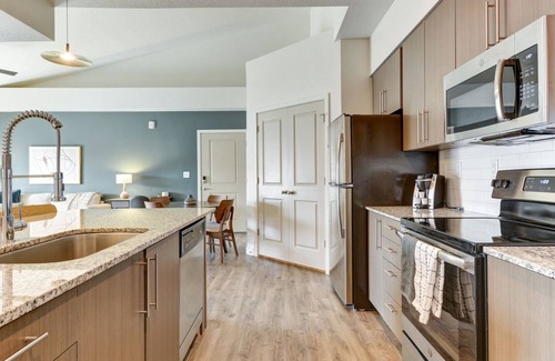 Herriman Apartamento | Modern Apartment in Prime Location (ID6610)