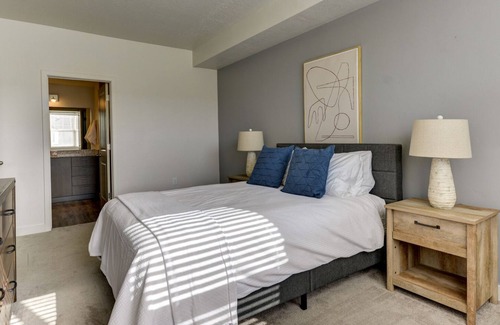 Herriman Apartamento | Modern Apartment in Prime Location (ID6610)