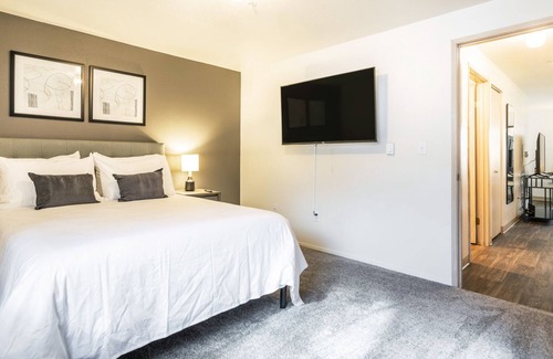 South Hill Apartamento | Modern Apartment in Prime Location (ID7026X30)