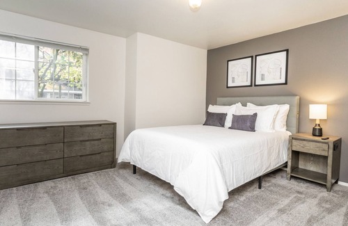 South Hill Apartamento | Modern Apartment in Prime Location (ID7026X30)