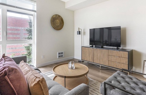 Everett Apartamento | Modern Apartment in Prime Location (ID1278X675)