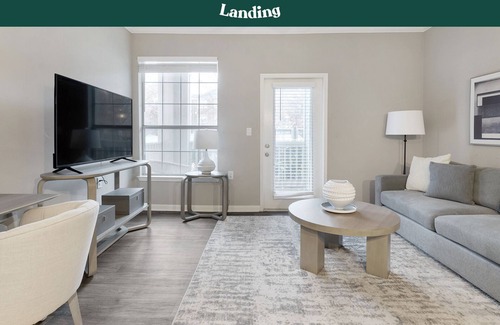 Southwind Apartamento | Modern Apartment in Prime Location (ID7904X41)