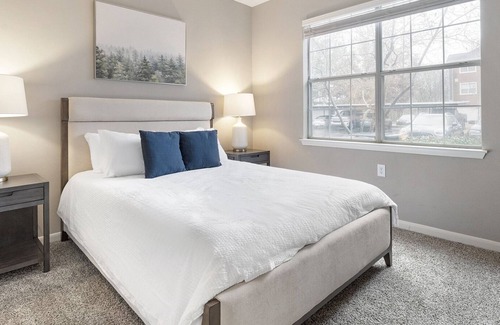 Southwind Apartamento | Modern Apartment in Prime Location (ID7904X41)
