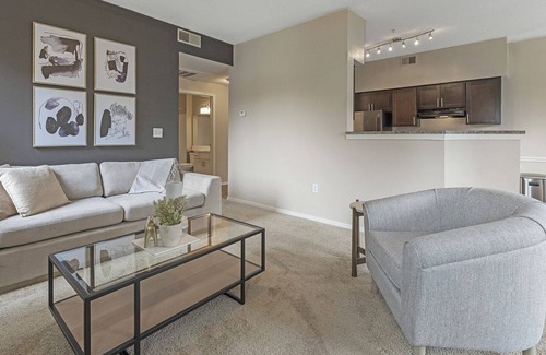 Germantown Apartamento | Modern Apartment in Prime Location (ID2428X0)