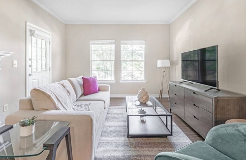 Germantown Apartamento | Modern Apartment in Prime Location (ID6837X52)