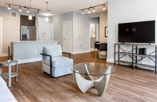 Mueller Apartamento | Modern Apartment in Prime Location (ID2297X47)