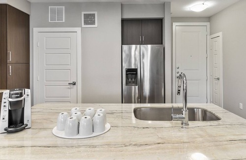 Mueller Apartamento | Modern Apartment in Prime Location (ID4225X45)