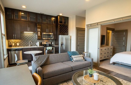 Vickery Meadow Apartamento | Modern Apartment in Prime Location (ID1949)