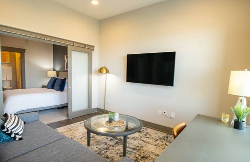 Vickery Meadow Apartamento | Modern Apartment in Prime Location (ID1949)