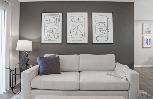Dallas Apartamento | Modern Apartment in Prime Location (ID1201X619)