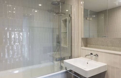 Tottenham Hale Apartamento | Modern Apartment in Tottenham, London