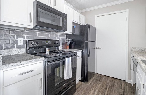 Hoover Apartamento | Modern Apartment in Prime Location (ID2588X43)