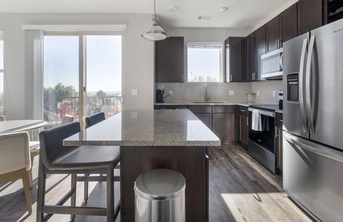 Louisville Apartamento | Modern Apartment in Prime Location (ID5169X02)