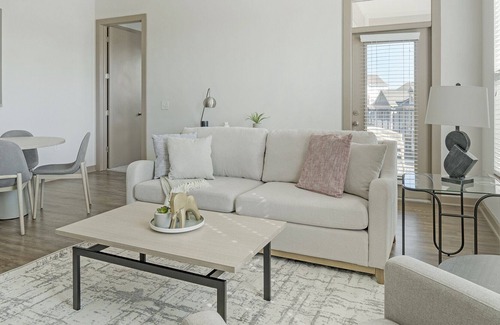 Morrisville Apartamento | Modern Apartment in Prime Location (ID1192X062)
