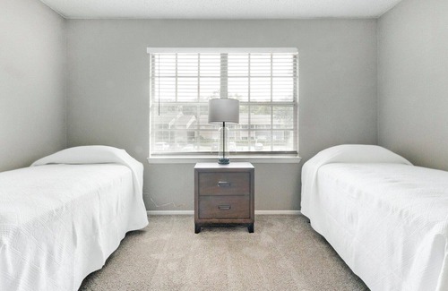 Plant City Apartamento | Modern Apartment in Prime Location (ID1334X388)