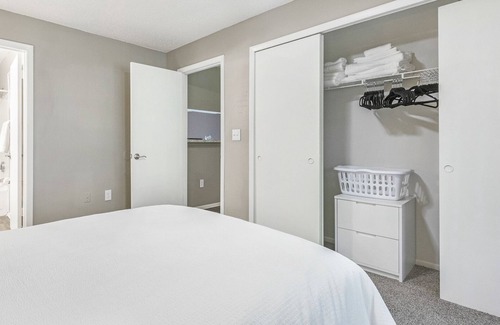 Plant City Apartamento | Modern Apartment in Prime Location (ID1171X836)