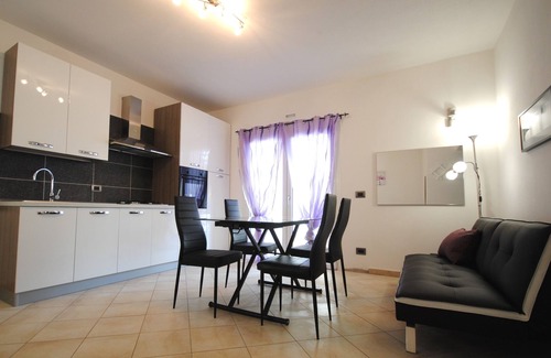 Orosei Apartamento | Moderno apartamento cerca del mar con piscina en Orosei