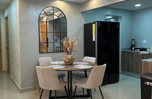 La Caleta Apartamento | Modern apartment only 5 minutes from the airport and 10 from the beach
