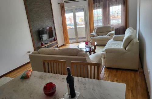 Çagllavicë Apartamento | Modern Apartment- Semitronix Hotel Prishtina