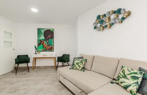 Torrox Costa Apartamento | Modern Apartment Steps from the Beach