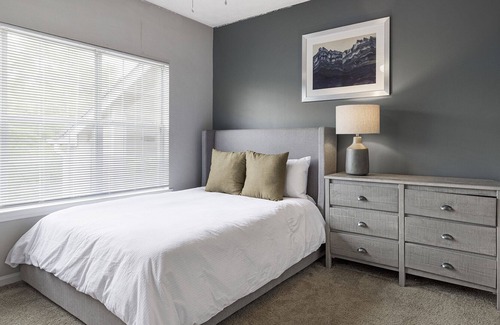 Lithia Springs Apartamento | Modern Apartment in Prime Location (ID7748X2)