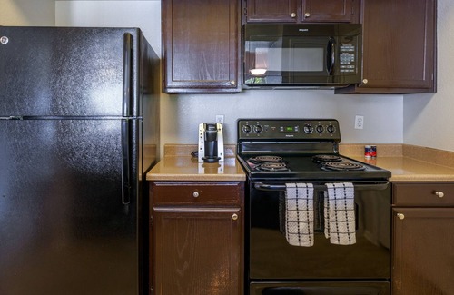 Rhodes Ranch Apartamento | Modern Apartment in Prime Location (ID6172X20)