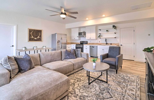 St. George Apartamento | Modern Apartment w/ Beautiful Mountain Views!
