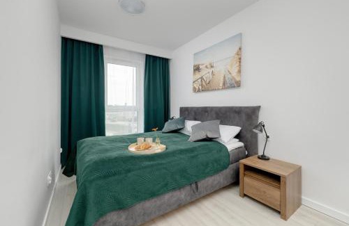 Uniescie Apartamento | Modern Apartment with Balcony and Parking by Noclegi Renters