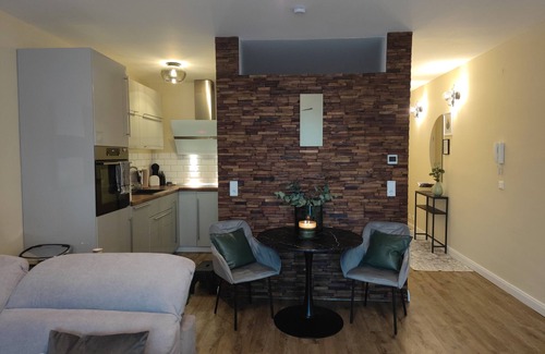 Delecke Apartamento | Apartamento 'Moderne Mit Seeblick' con vistas al lago, balcón y Wi-Fi