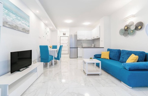Istok Apartamento | Modern apartment with balcony, close to the beach