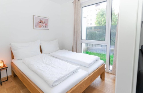 Grinzing Apartamento | Modern apartment with tiny garden near city center
