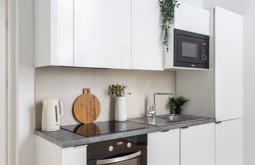 Old Town Apartamento | Modern Apartments by Upstairs