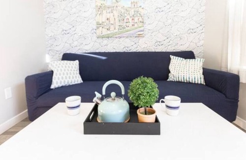 Midway District Casa | Modern Apt by SeaWorld Near All w/ Wifi & CableTV