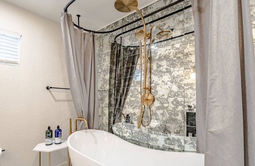 Westfield Apartamento | Renovated Town Lake Apartment *Walk to Zilker*