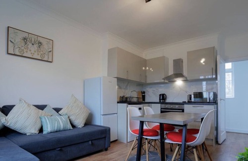 Canonbury Apartamento | Modern Apt w Kingsize Bed near Arsenal FC Stadium