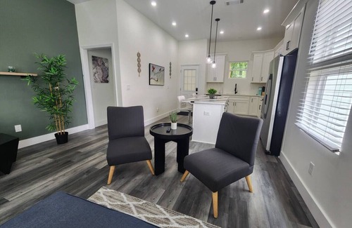 Sylvan Hills Apartamento | Modern ATL 3BR Duplex Retreat