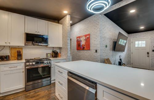 Church Street Casa | Modern Atlanta Retreat Private Hot Tub and Yard!