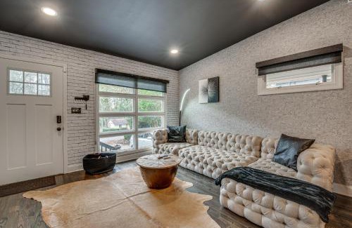 Church Street Casa | Modern Atlanta Retreat Private Hot Tub and Yard!