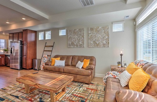 Aurora Casa | Modern Aurora Getaway: 22 Mi to Downtown Denver