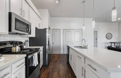 Montopolis Apartamento | Modern Austin 2BR 2B Unit with Pool, Parking & WiFi