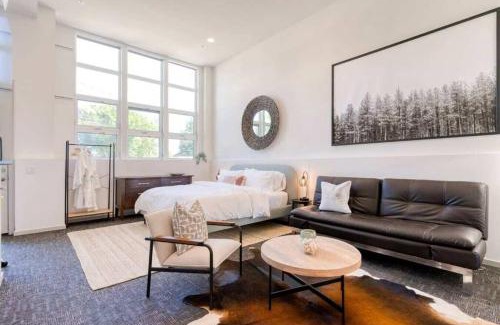 Loyal Heights Apartamento | Modern Ballard Townhome with Rooftop Views
