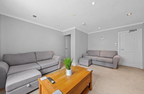 Bannockburn Casa | Modern Bannockburn Guest House - Ensuite Rooms Only