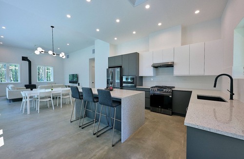 Town of Highland Casa | Modern Barndominium in Eldred, NY