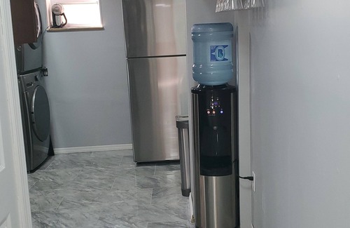 Hasbrouck Heights Apartamento | Modern Basement . Close to American Dream mall, Metlife stadium, New York city.