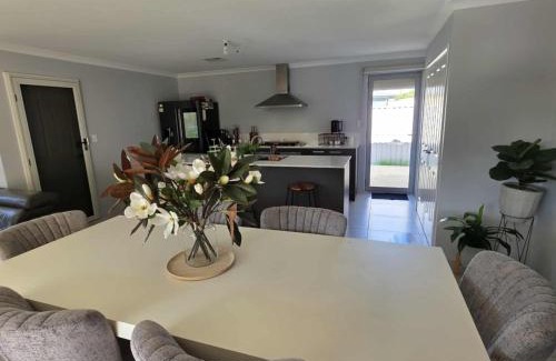 Bassendean Casa | Modern Bassendean Abode