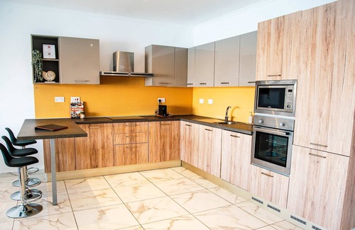 Għadira Apartamento | Modern Beach Apartment With Fantastic Sea Views