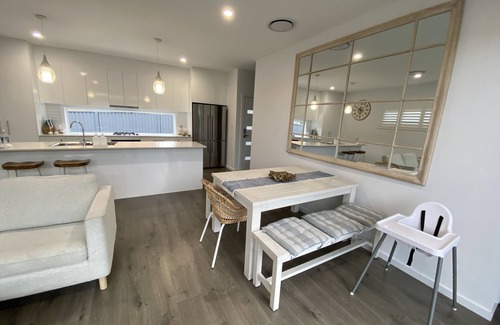Shellharbour Casa | Modern Beach Getaway
